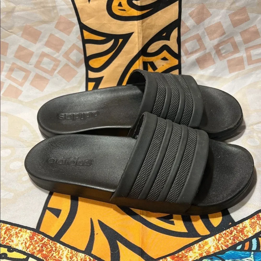 Mens Adidas Adilette Comfort Slides - Size 7
